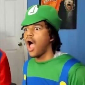 Meet your Posher, Jonathan